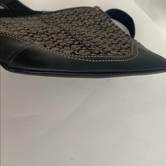 Coach crossbody - Picture 5 of 8